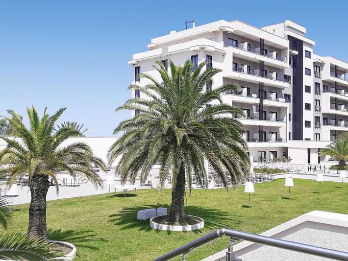 Hotel Santa Lucia Le Sabbie d'Oro.