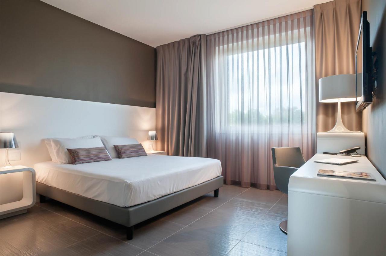 8Piuhotel.