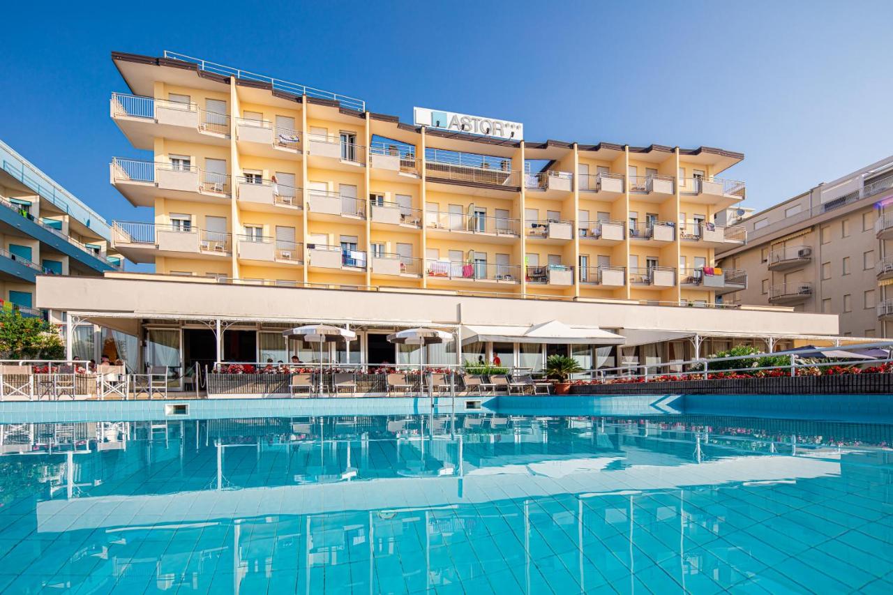 Hotel Astor.
