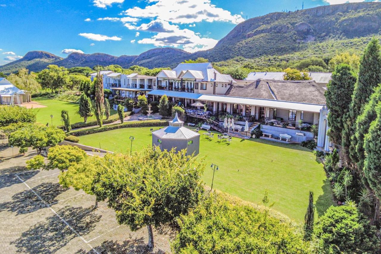 Villa Paradiso.