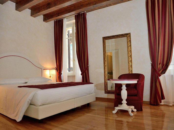 Albergo Mazzanti.