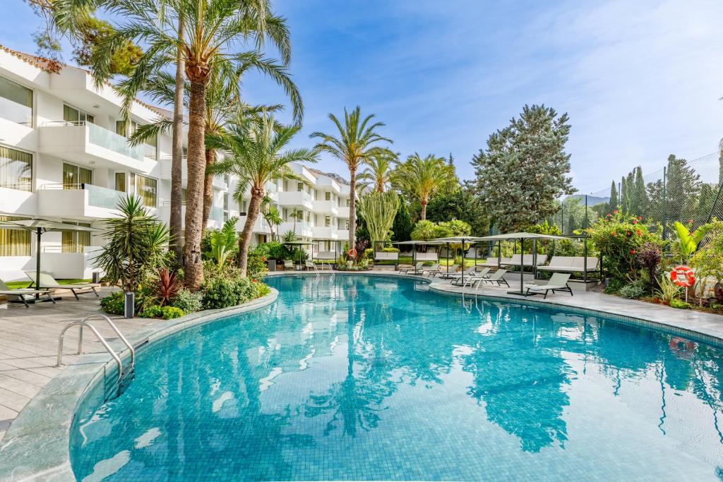 Hoposa Illa d'Or Hotel & Illa d'Or Apartments.