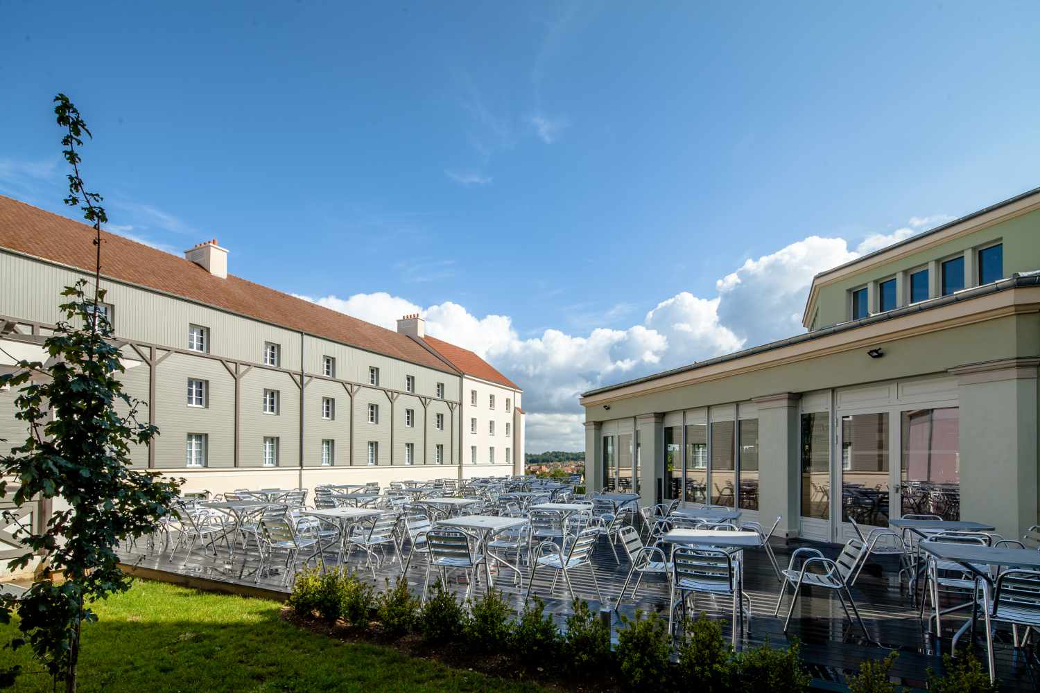 B&B HOTEL près de Disneyland® Paris.