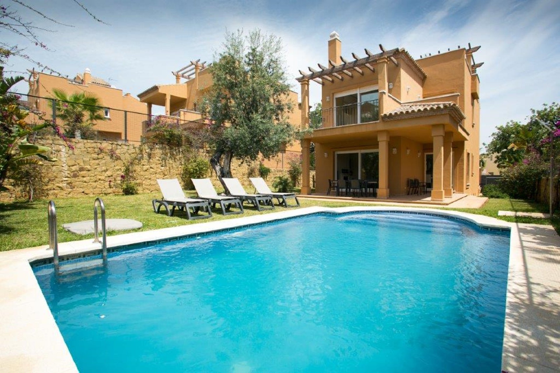 Villas Altos de Marbella.
