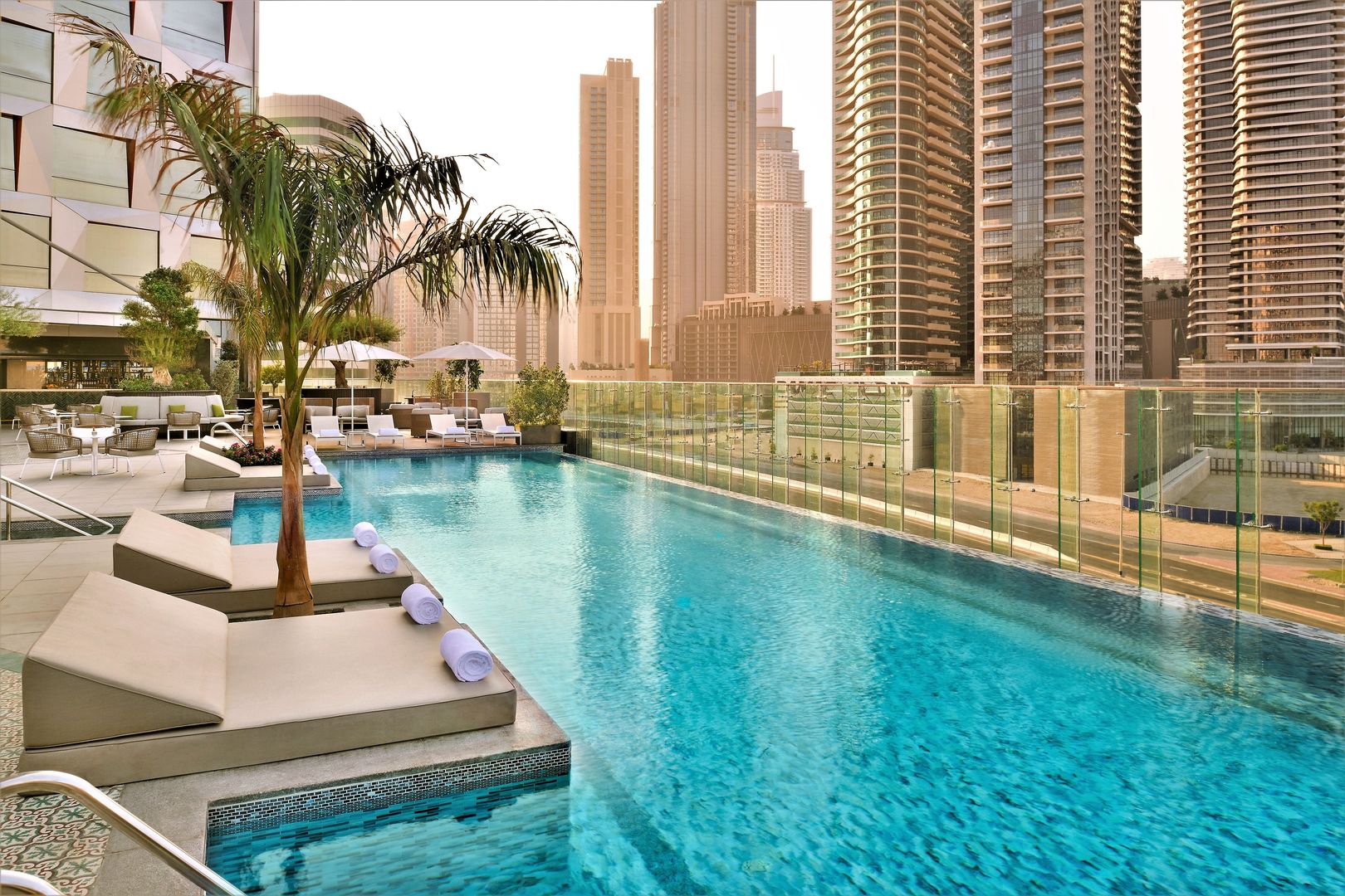 Hotel Indigo Dubai Downtown image 1