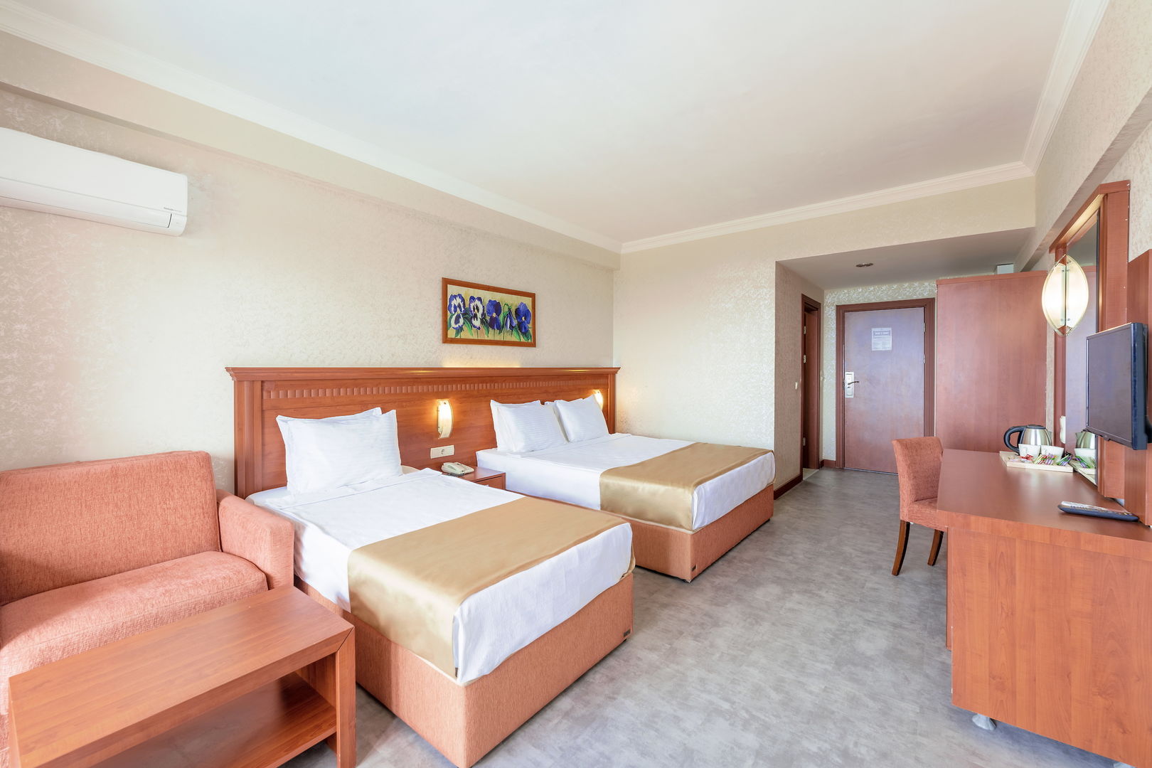 Casa Fora Beach Resort image 1