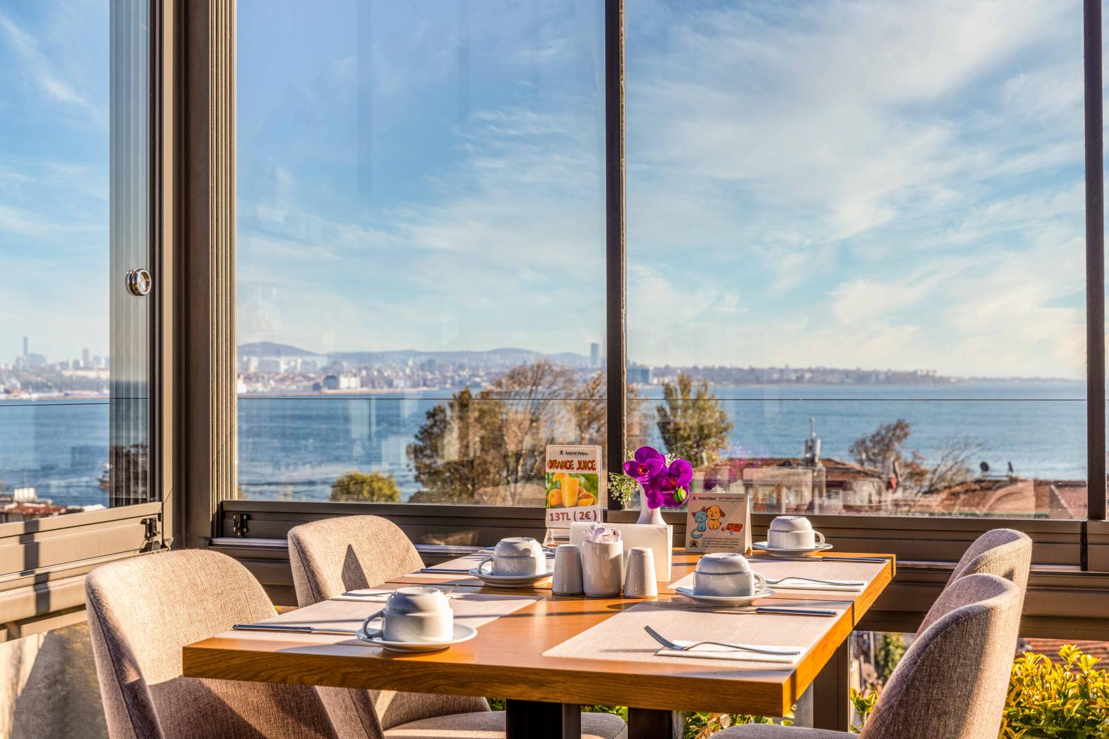 Amiral Palace Hotel image 3