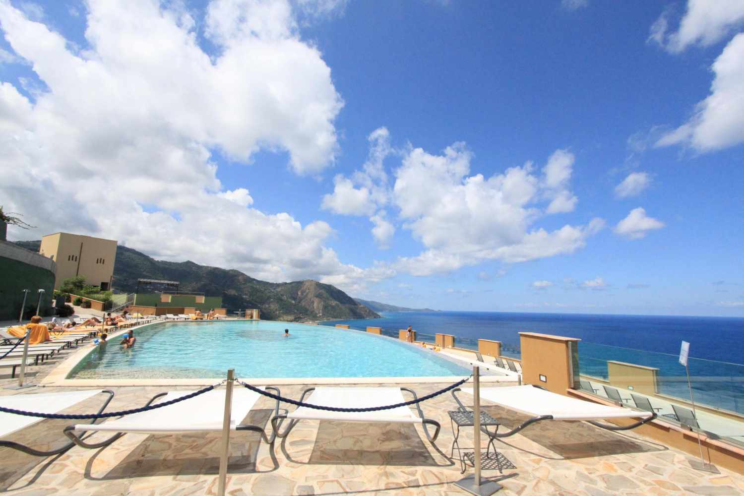 GH Avalon Sikani Resort foto 7