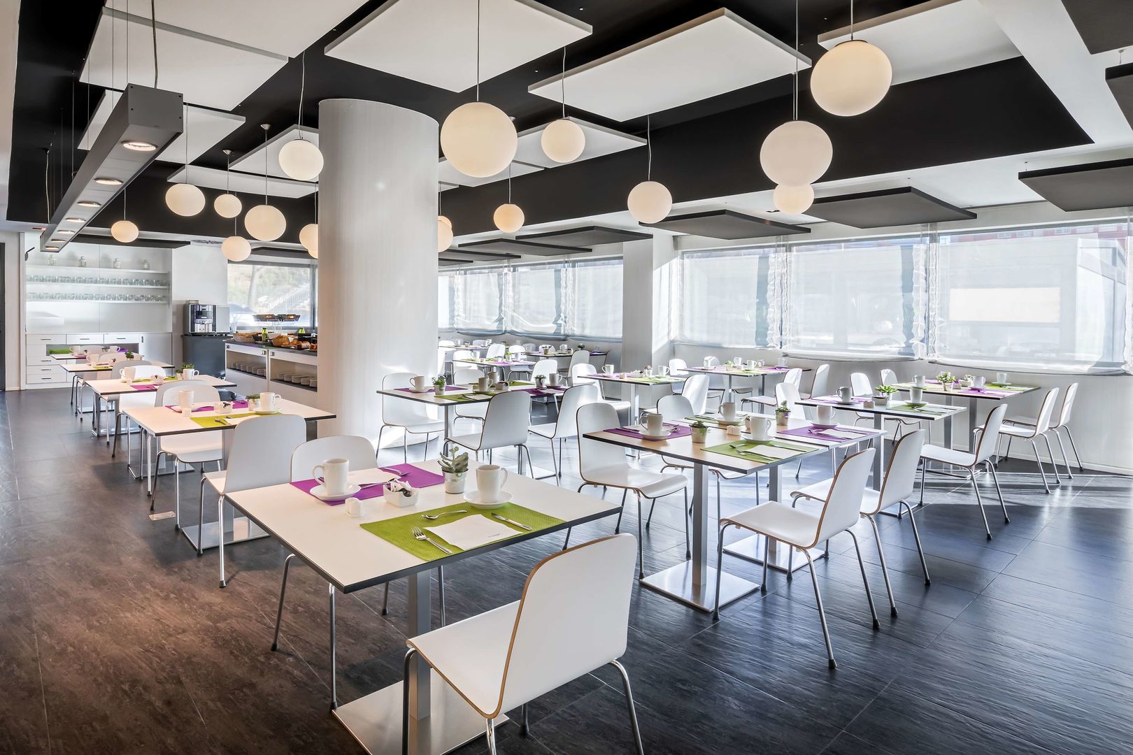 Zentral Castellana Norte image 3