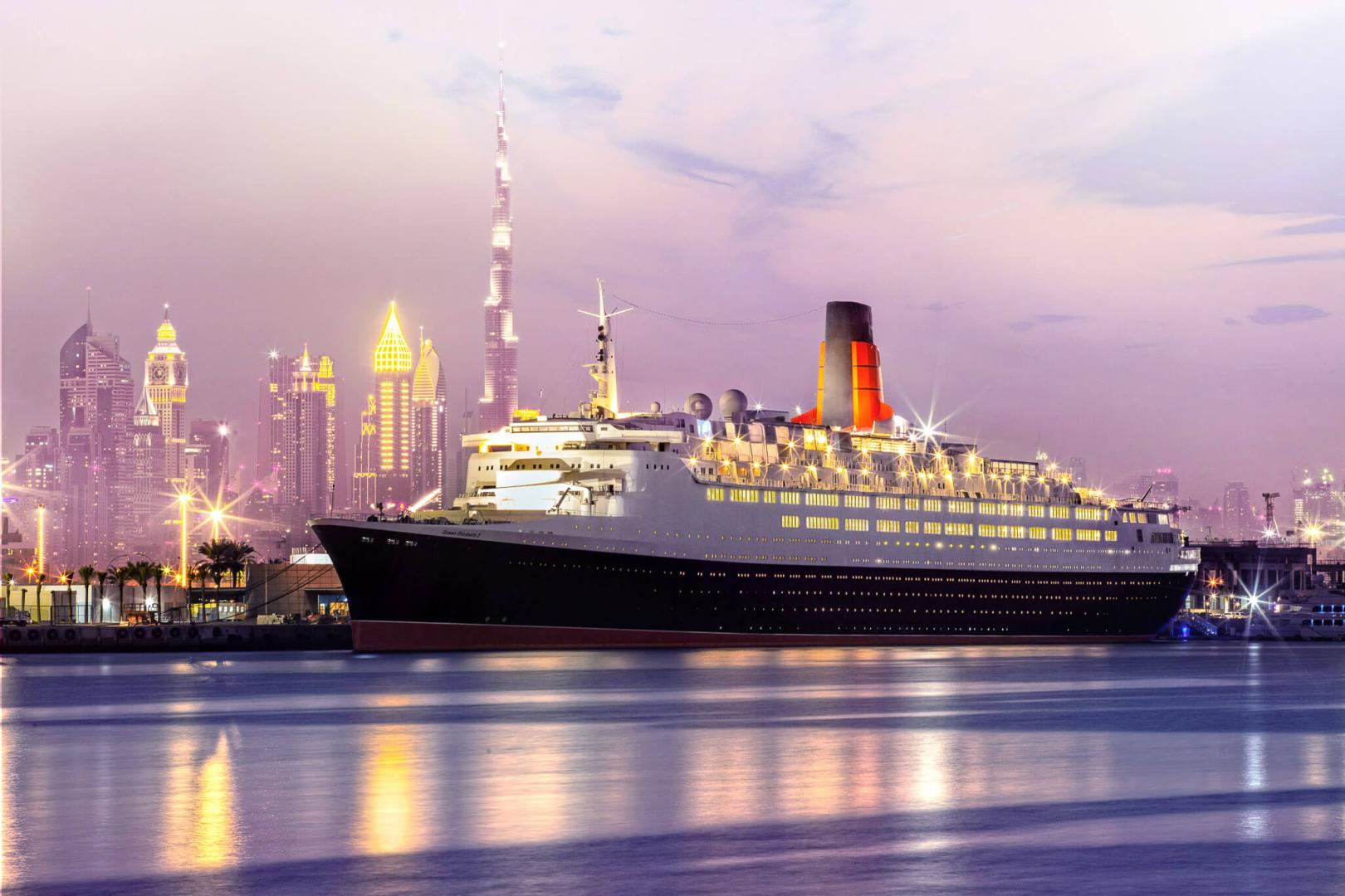 Queen Elizabeth 2 foto 13