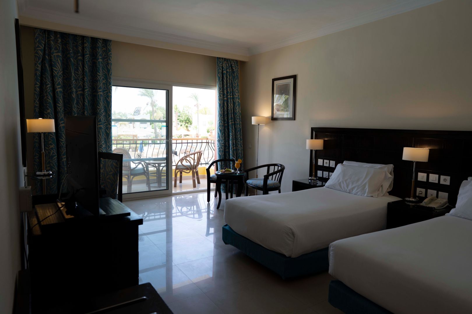 Sierra Hotel image 1