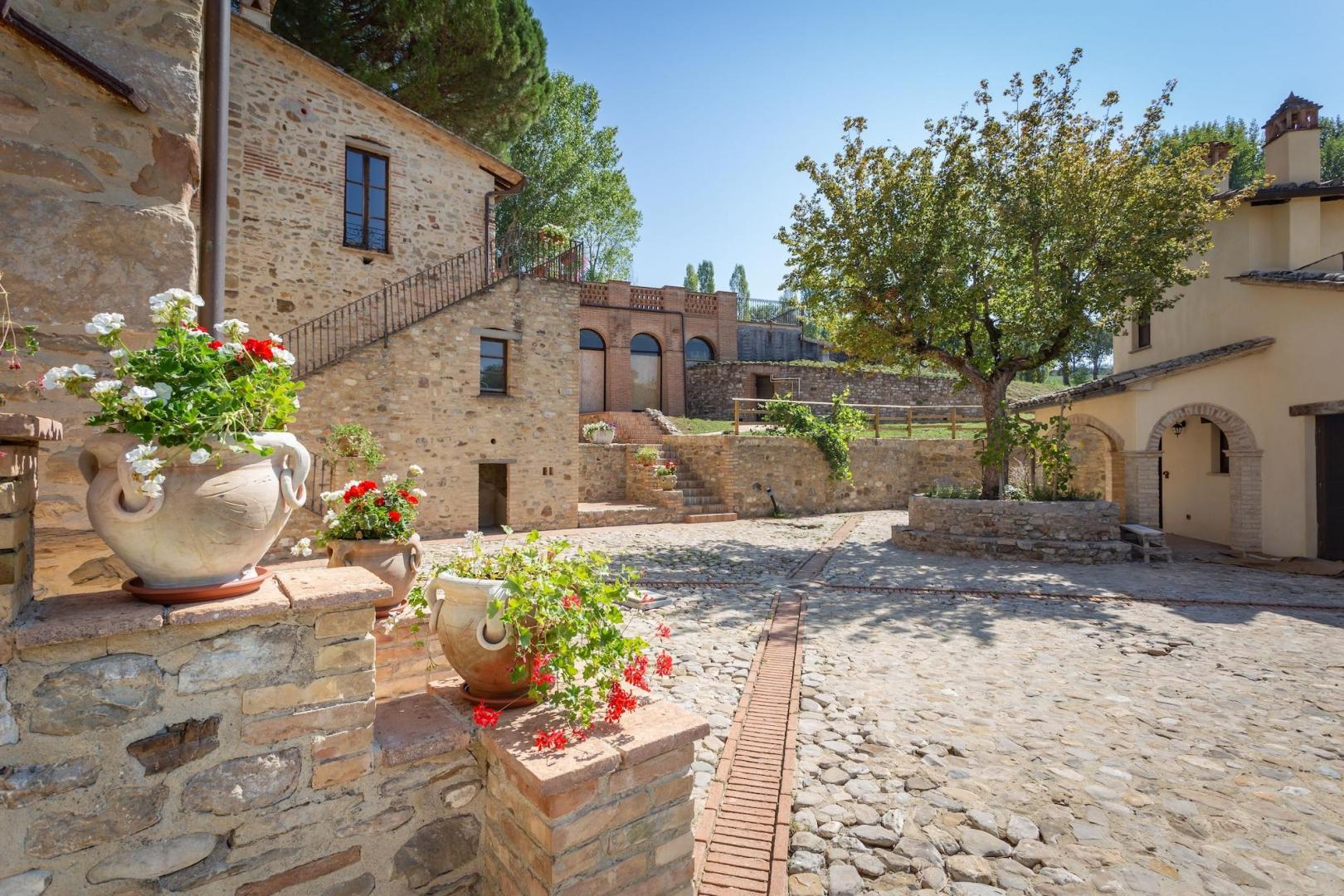 Borgo Pulciano foto 16