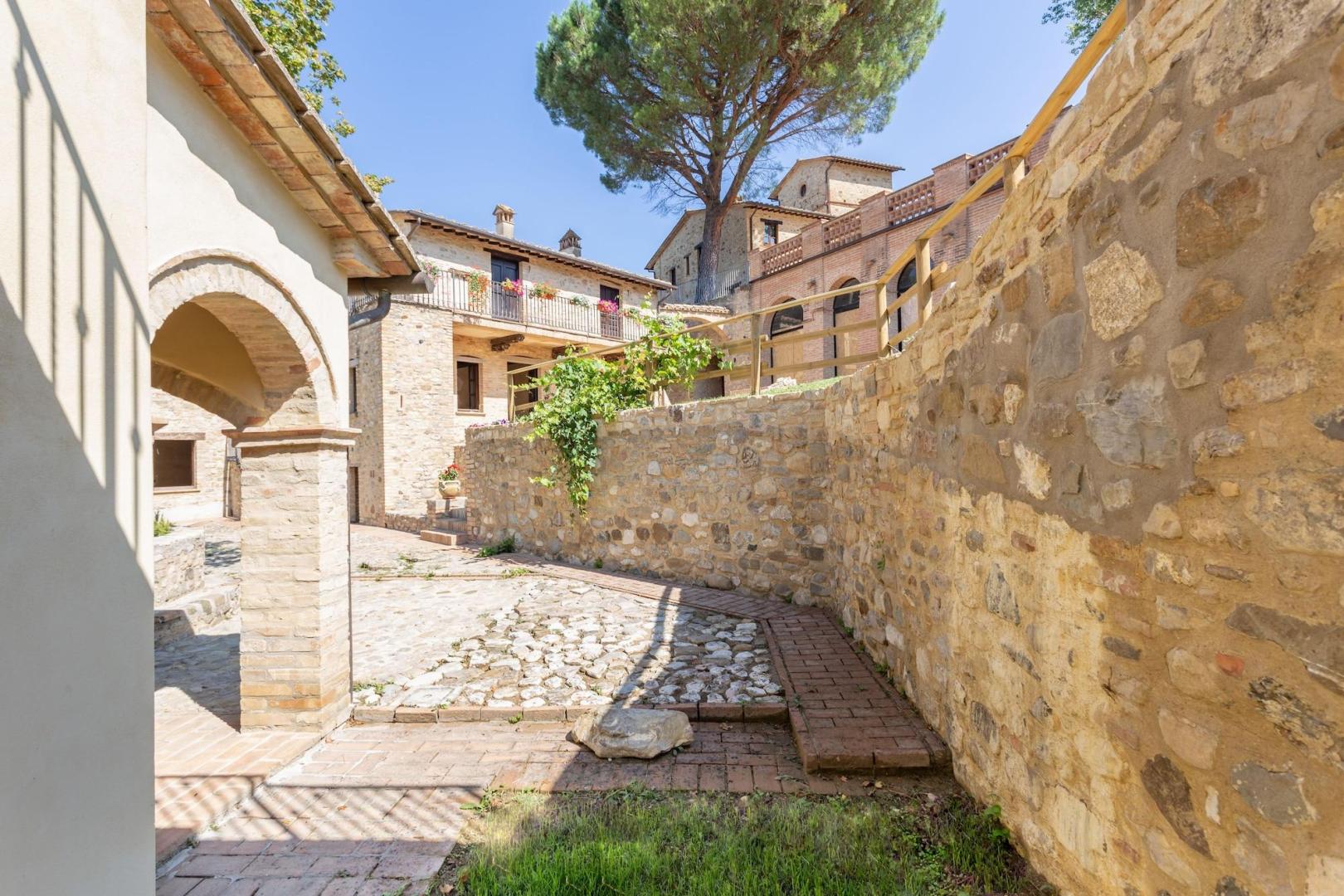 Borgo Pulciano foto 18