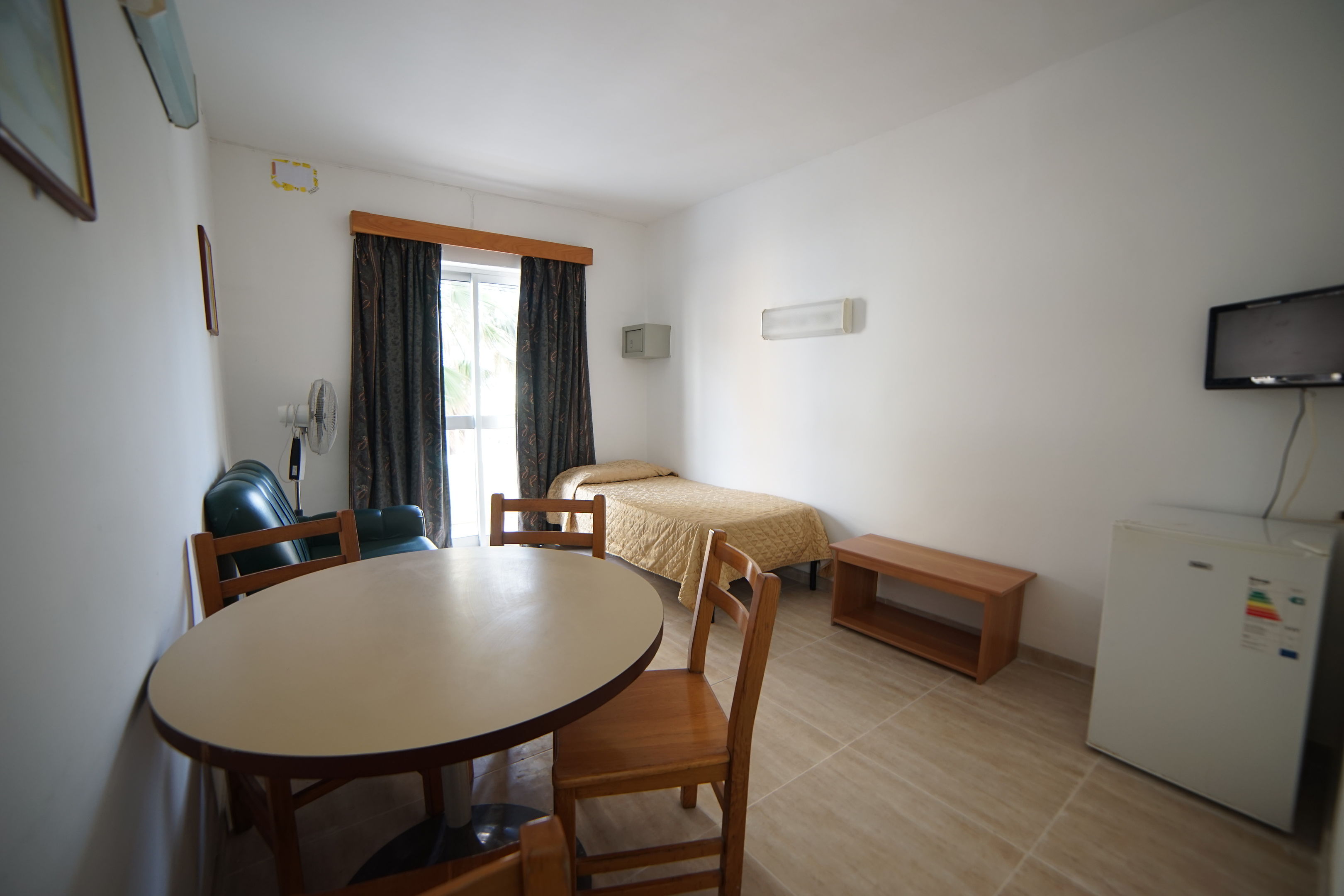 Suite met zithoek — Cardor Holiday Complex