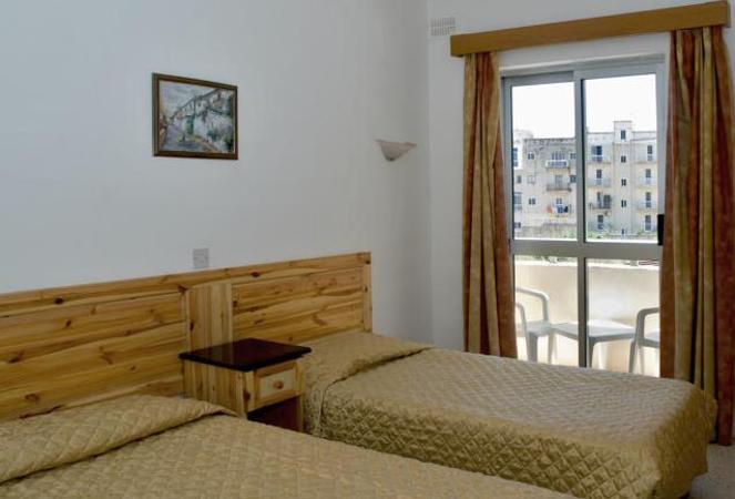Kamer met tweepersoonsbed — Cardor Holiday Complex