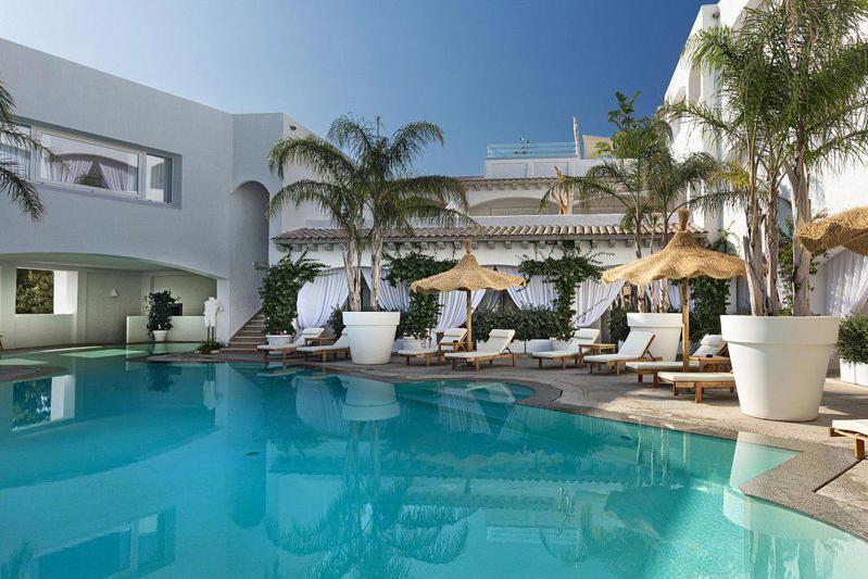 Grand Hotel Cannigione.