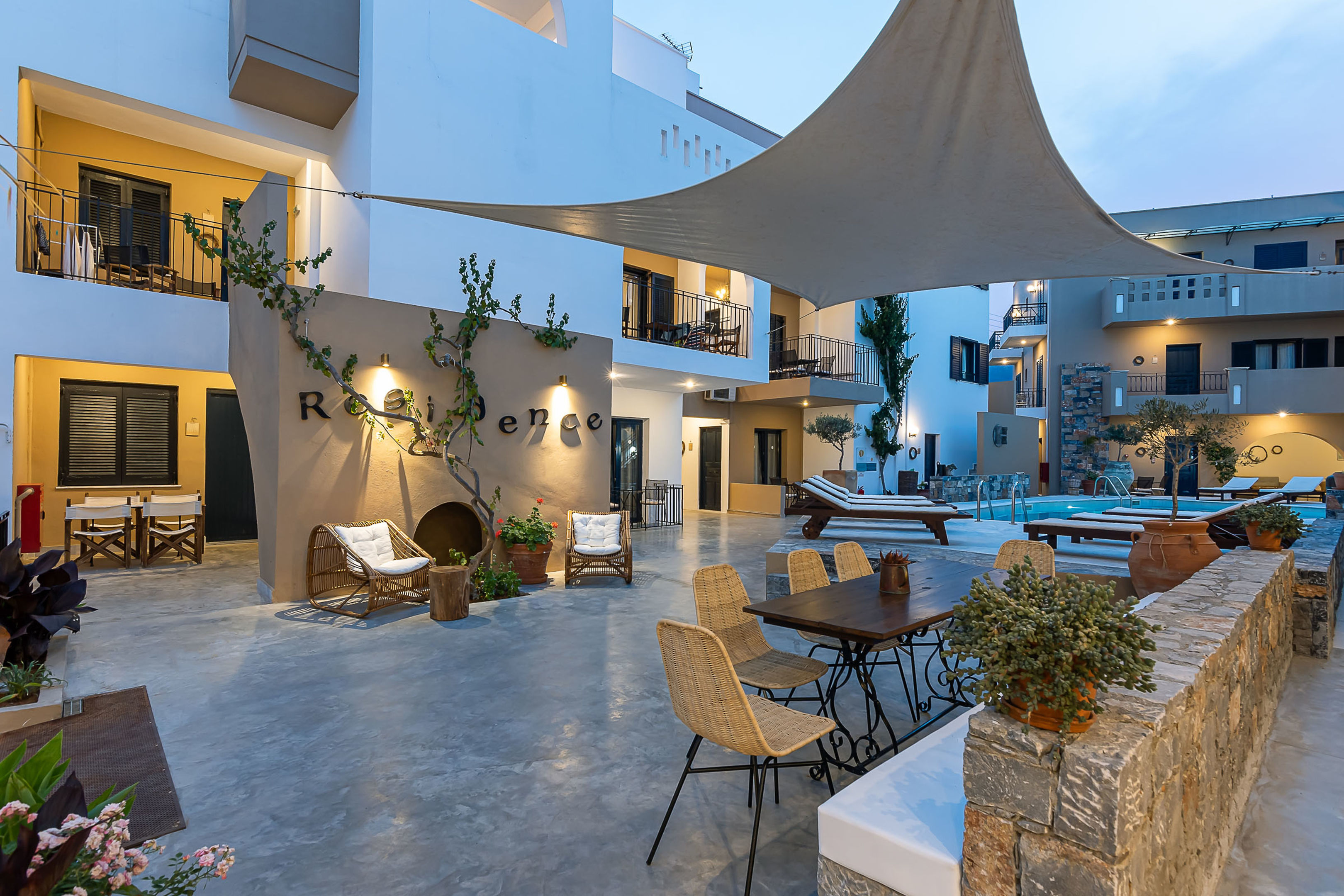 Nami Hotel & Suites image 3