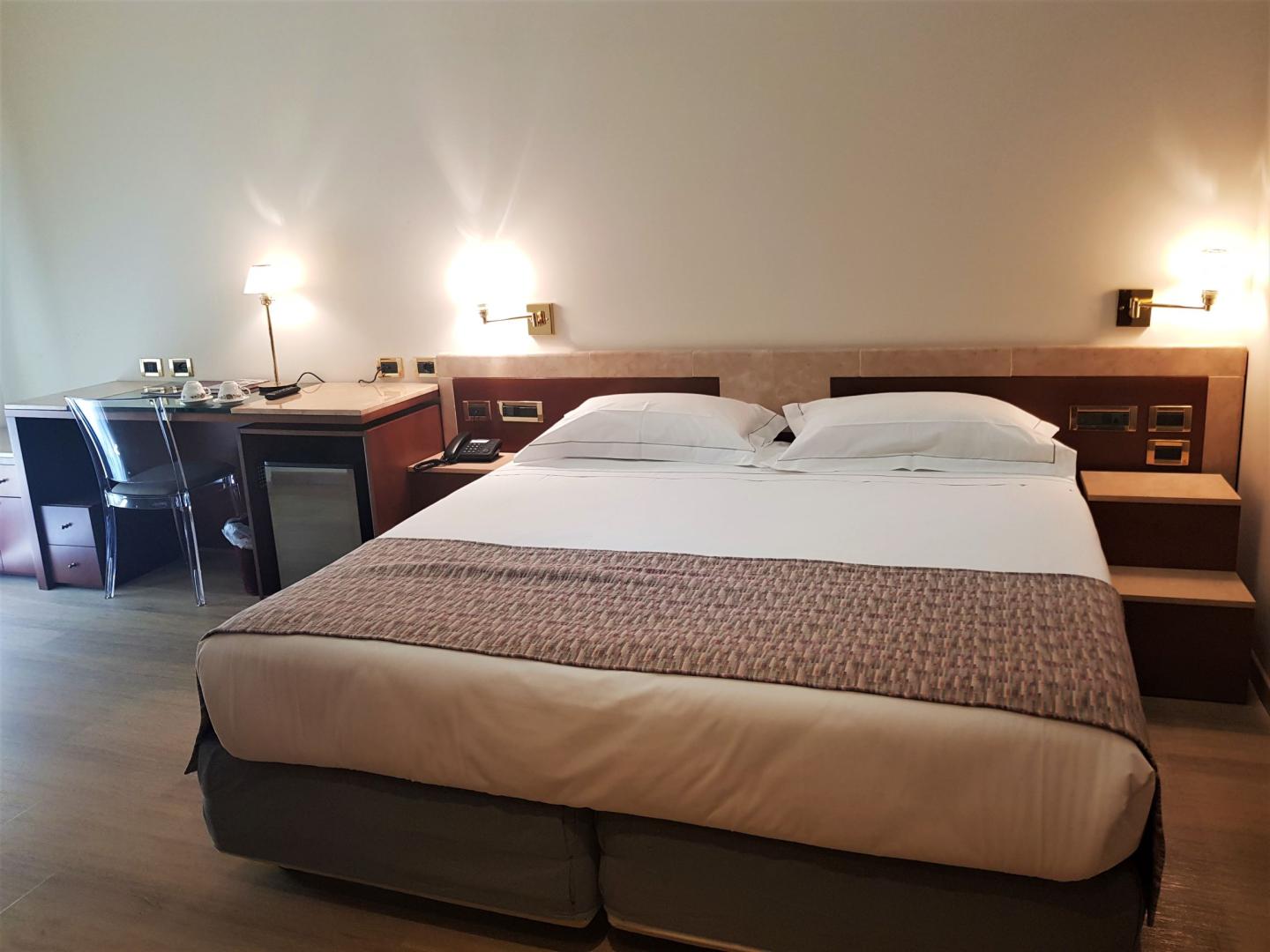 Astra Hotel image 1