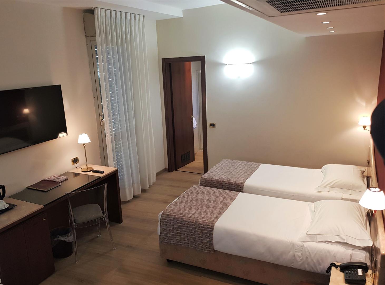 Astra Hotel foto 18