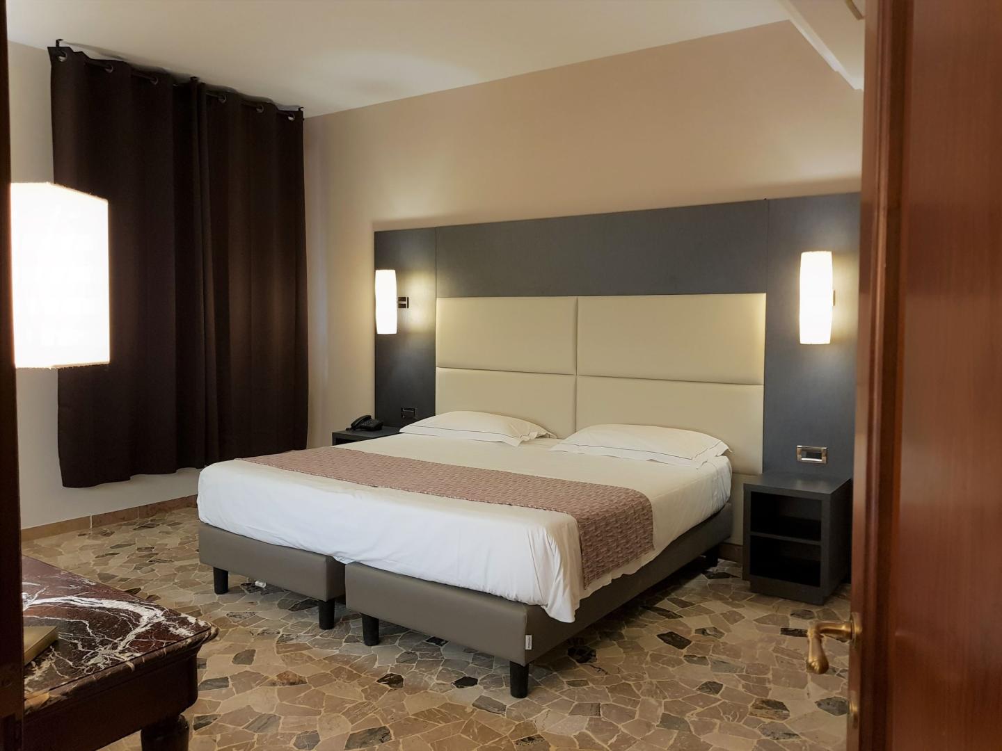 Astra Hotel foto 22