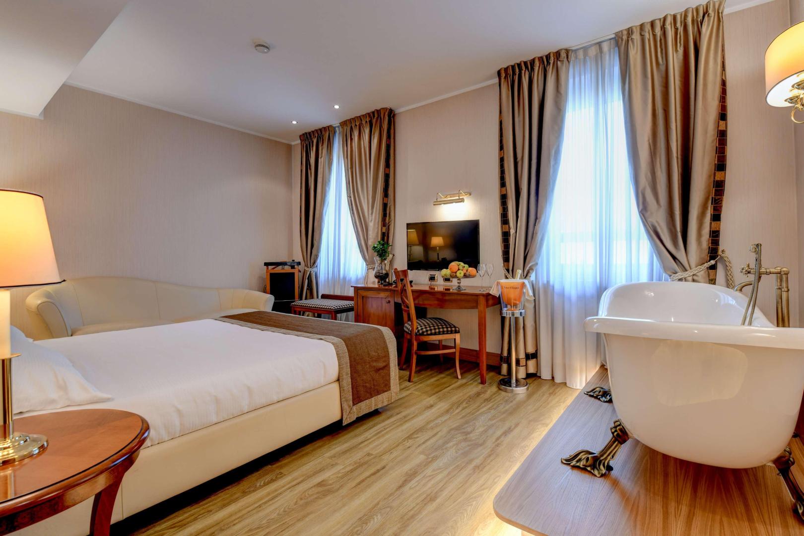 Hotel Master image 1