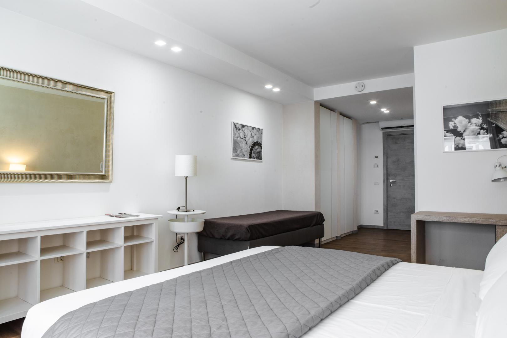 Prestige Rooms Chiaia foto 17