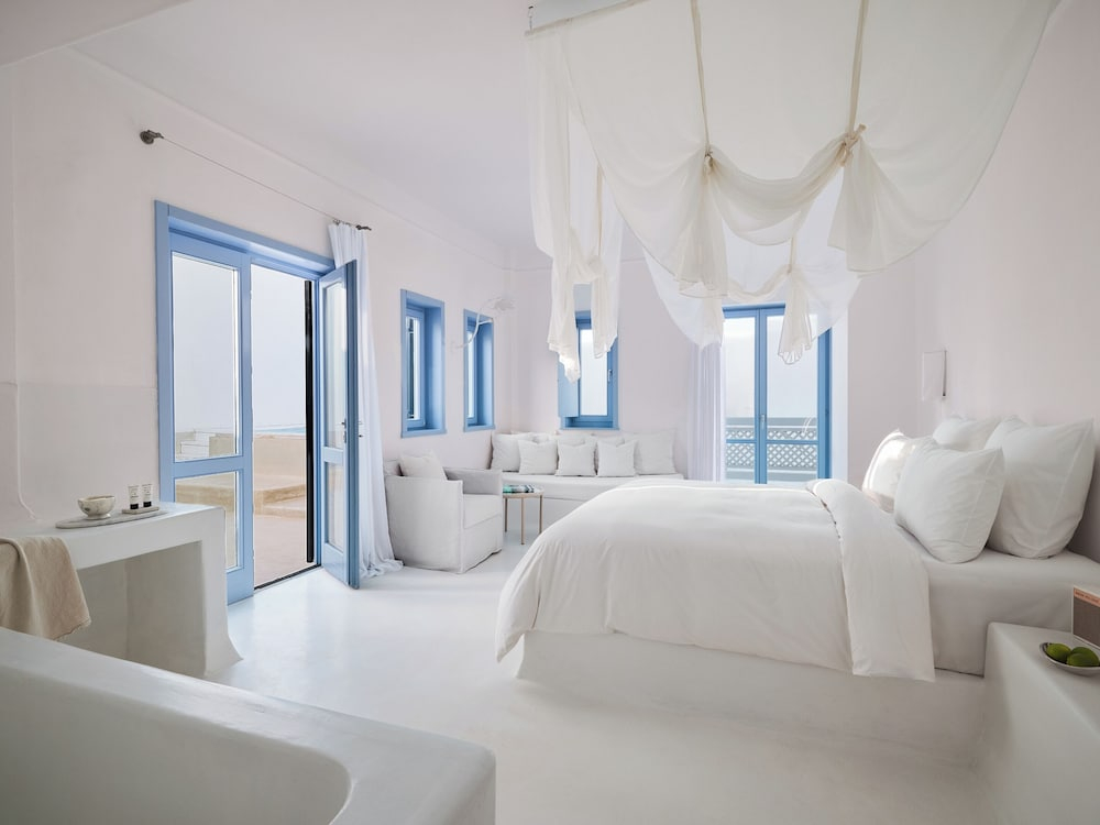 Mykonos Blu, A Grecotel Resort to Live image 3