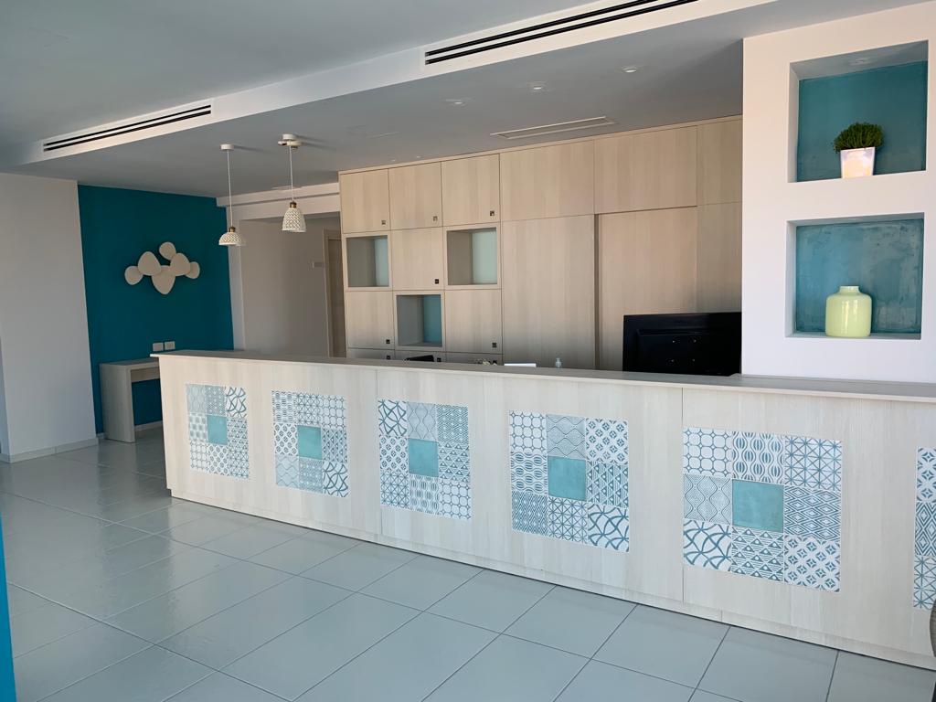 Lobby met receptie — Hotel Blumarea Best Western Signature Collection