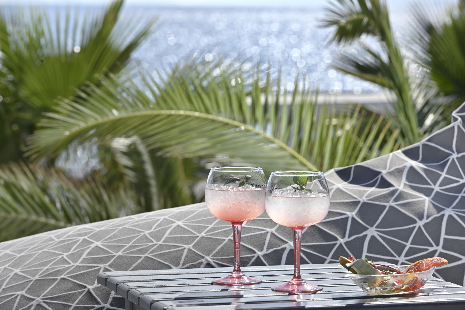 Petinos Beach Hotel image 0
