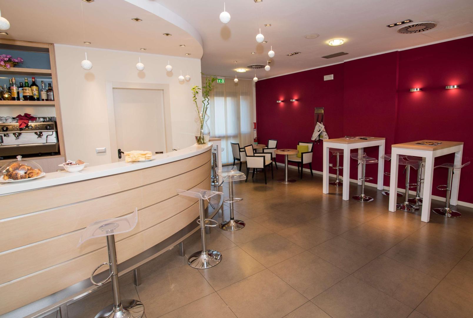 Best Western Palace Inn Hotel image 2