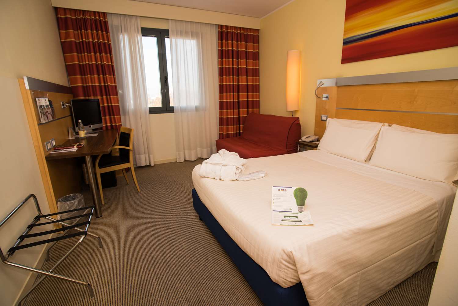 Best Western Palace Inn Hotel image 1