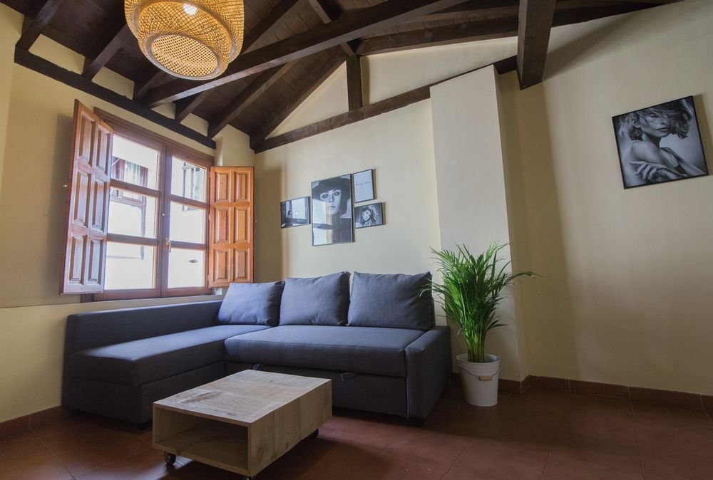 Apartamentos Granada Nahira Suites 3000 image 3