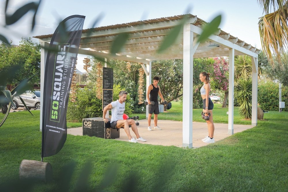Fitnessruimte met cardio-apparaten — Hotel & Residence Cormoran