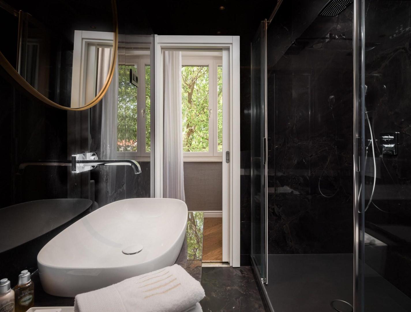Five Elements Luxury Rooms foto 8
