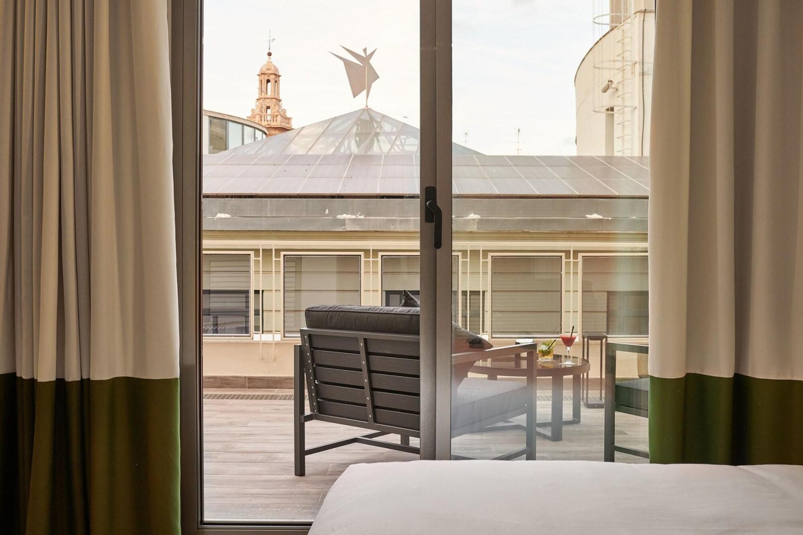 Hotel Cosmo image 1