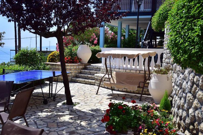 Lido Corfu Sun Hotel in Benitses - foto 5
