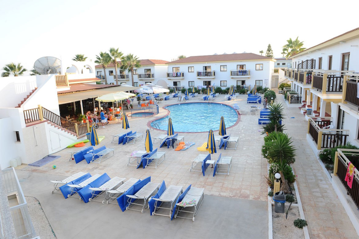 Cosmelenia Hotel & Apartments foto 13