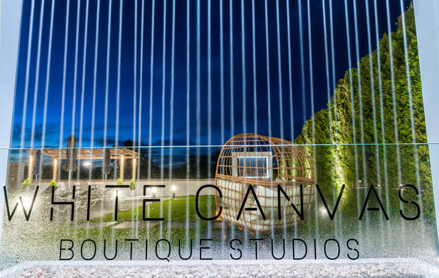 White Canvas Boutique Studios foto 40