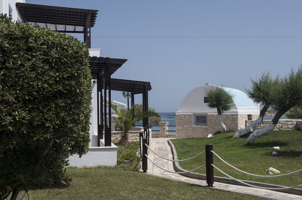 Contaratos Beach foto 50