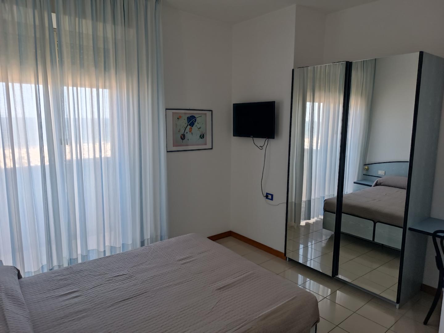 Remin Plaza image 1