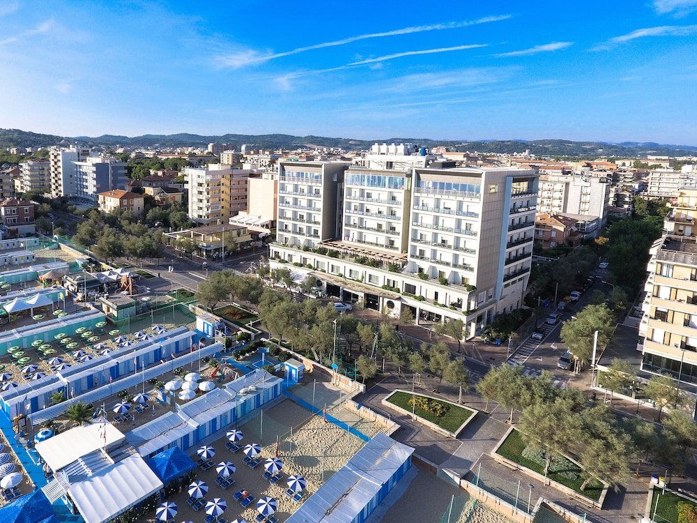 Charlie in Pesaro image 0