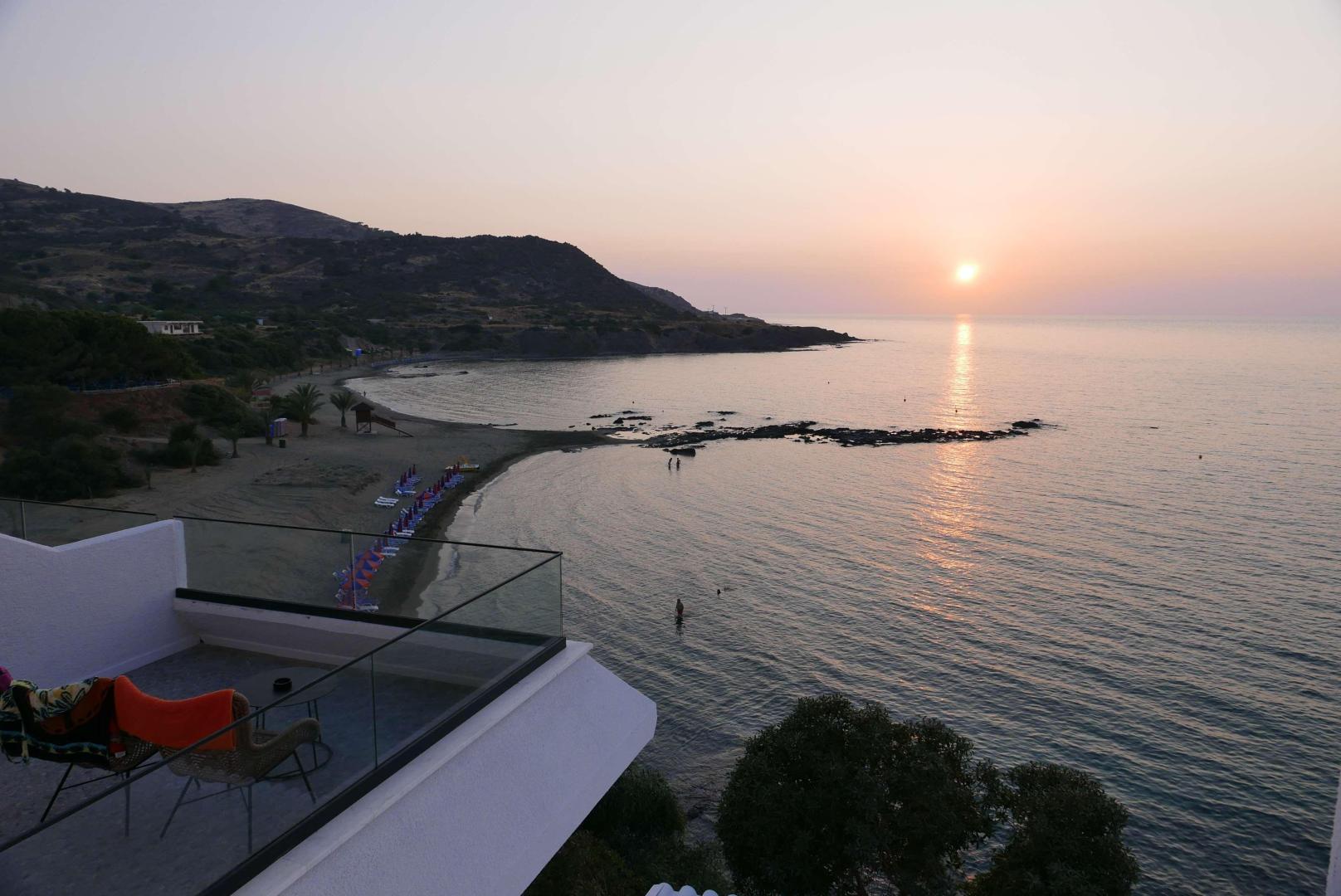 E.J. Pyrgos Bay Hotel image 1