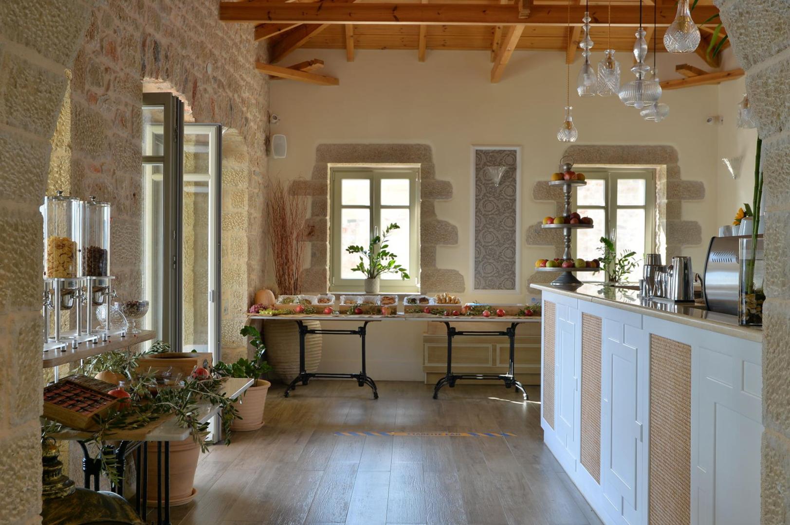 Akrolithi Boutique Hotel image 3