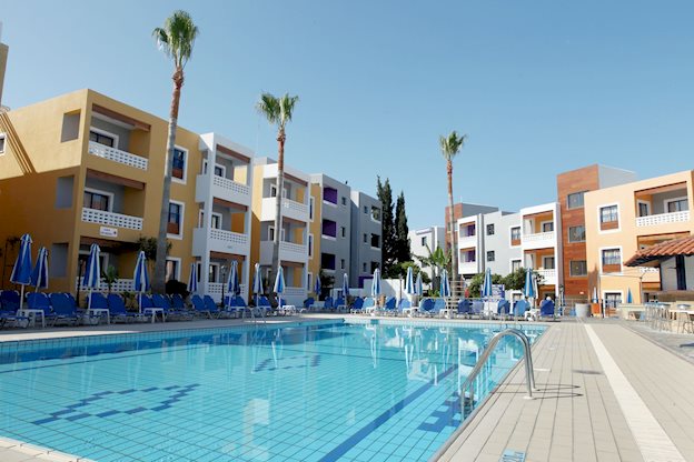 Kefalos Damon Hotel Apartments in Paphos - foto 2