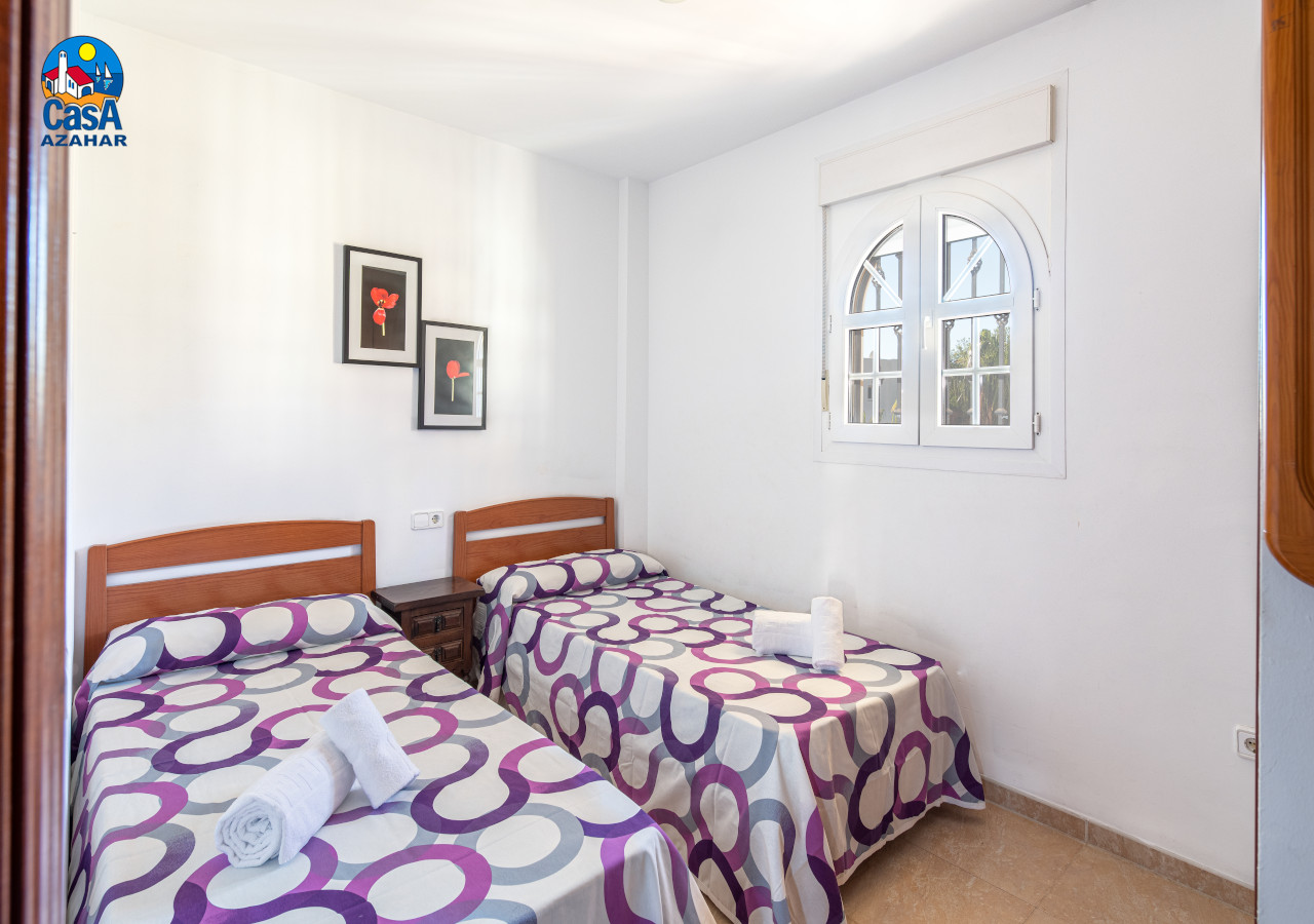 Kamer met twee aparte bedden — Apartamentos Madeira Casa Azahar