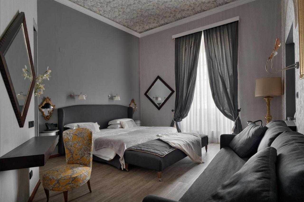 De La Pace, Sure Hotel Collection by Best Western.