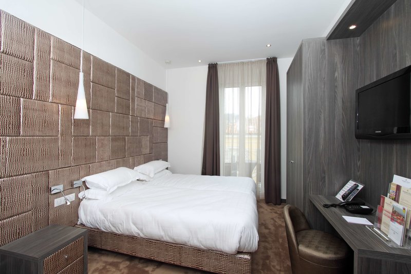 Golden Tulip Cannes Hotel De Paris foto 73