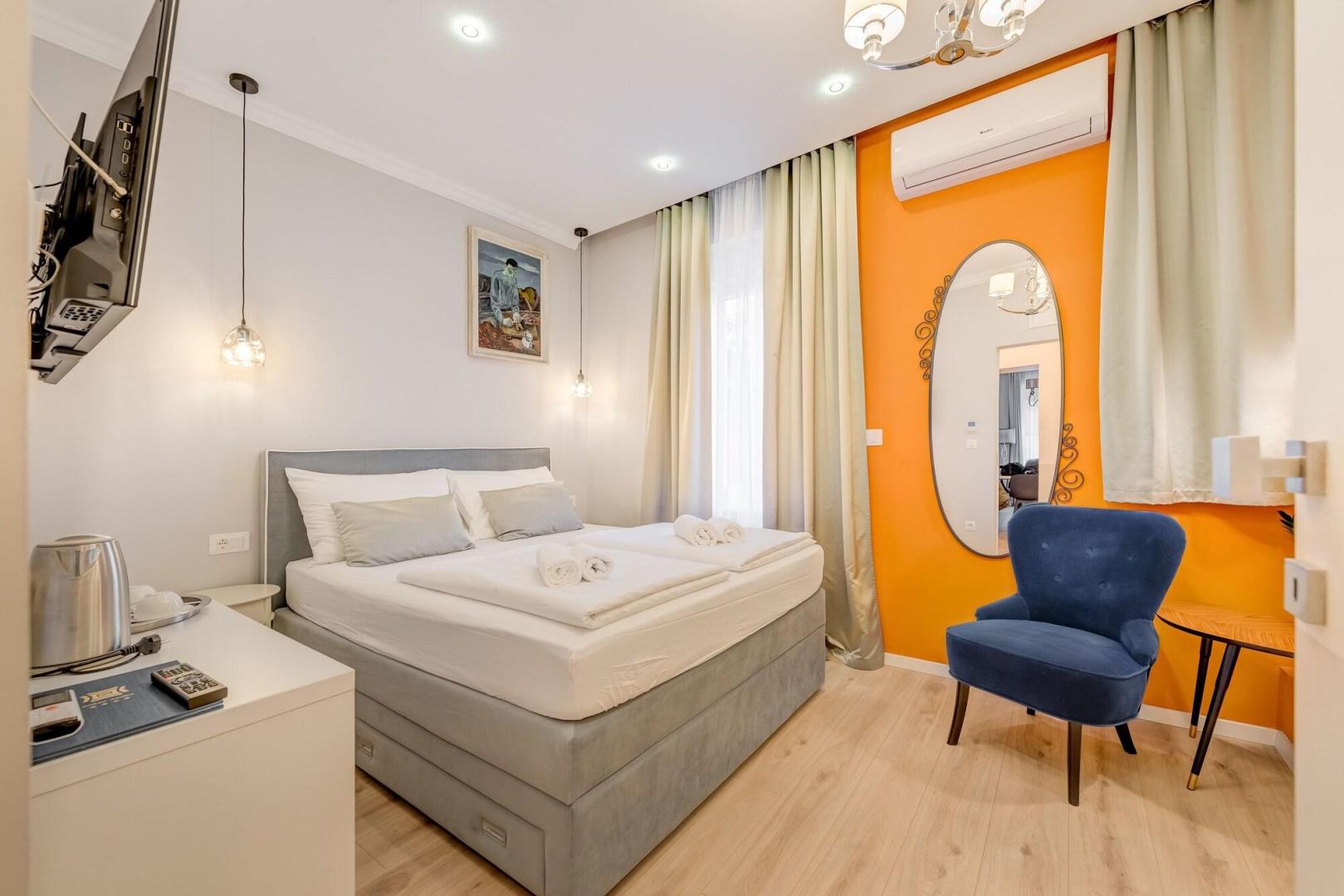 Kamer met tweepersoonsbed — Piano Suites