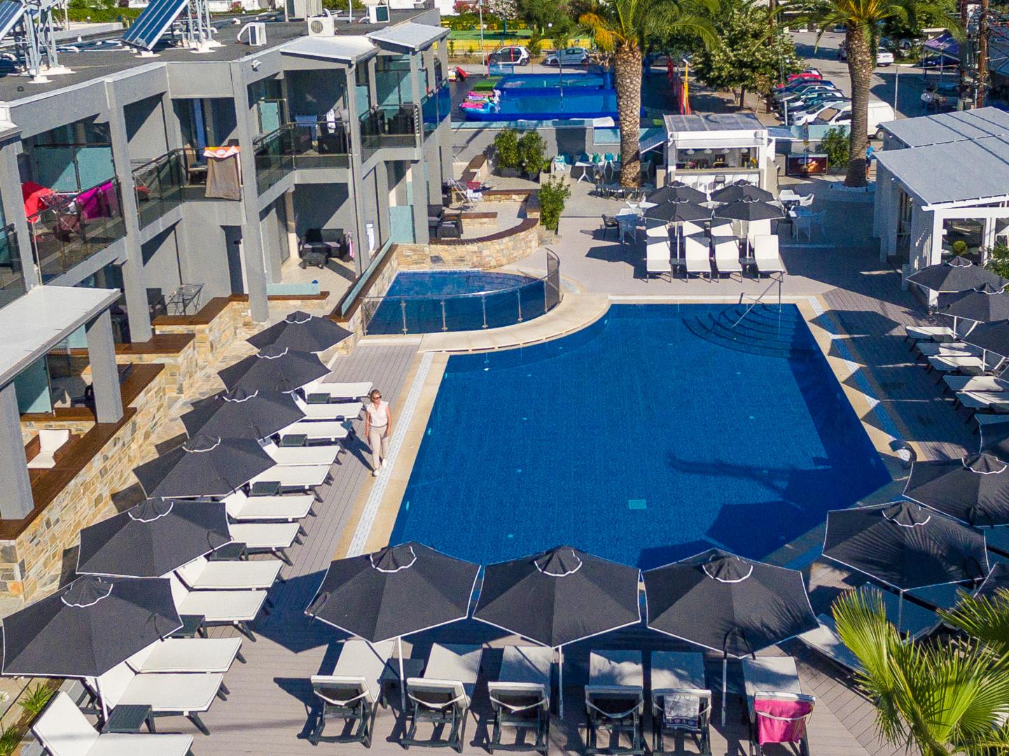Dionysos Hotel & Suites foto 14