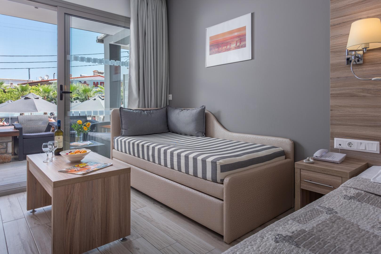Dionysos Hotel & Suites foto 20